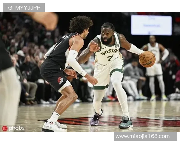 杰伦布朗:从新星到领袖,探索他的篮球之路与未来潜力